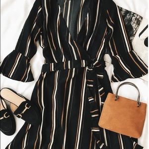 Lulu’s NWOT Stripe Wrap Dress